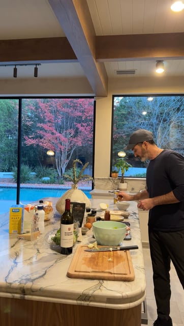 my hubby cooks my top pregnancy cravings for our 1 year wedding anniversary 🤍